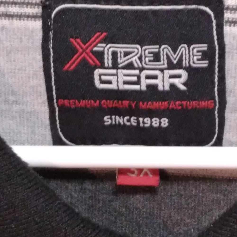 (#11) Men's Black and White Stripped Xtreme Gear Collar Shirt (Size 3XL) - Picture 10 of 12